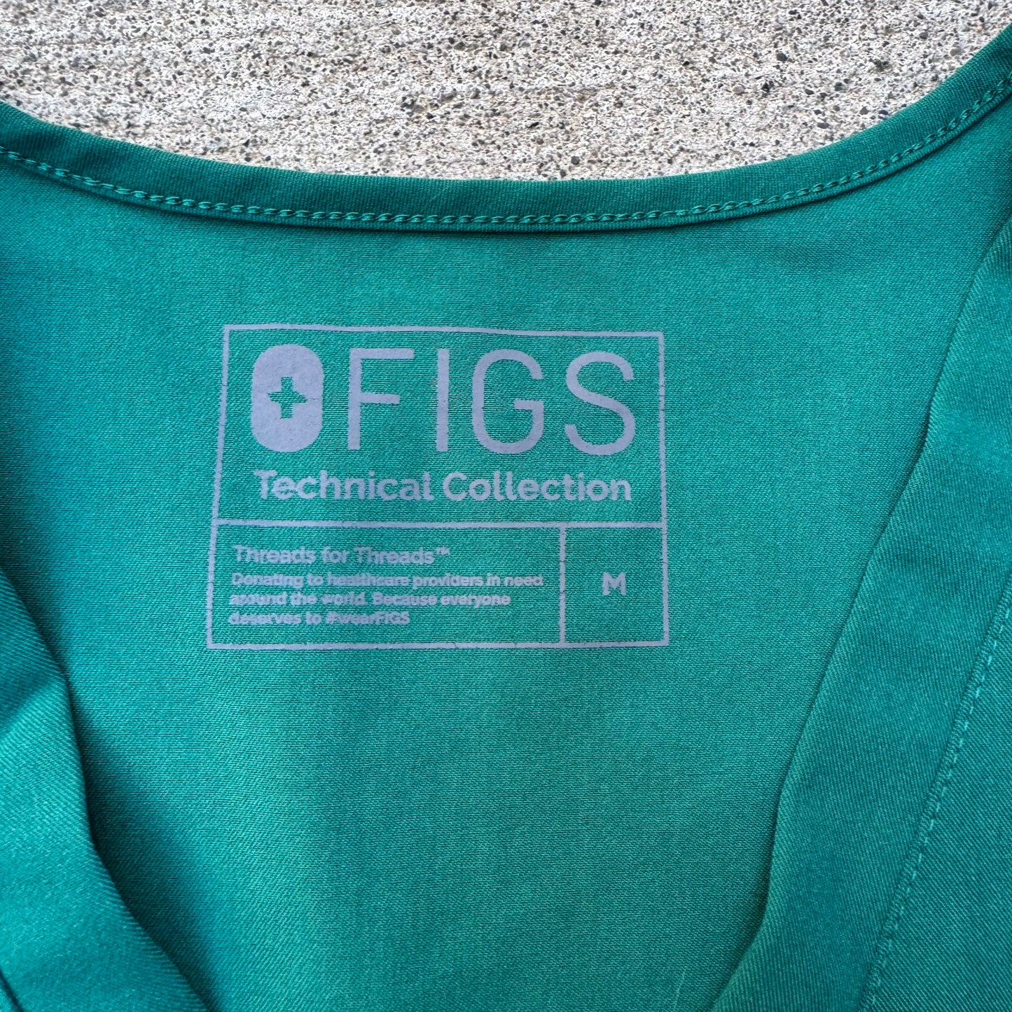 Hunter Green Figs Casma Three-Pocket Scrub Top