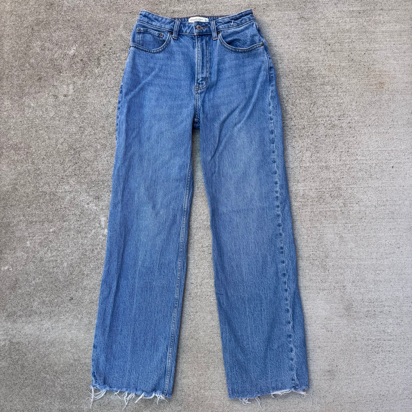 Abercrombie & Fitch The 90s Relaxed Jean