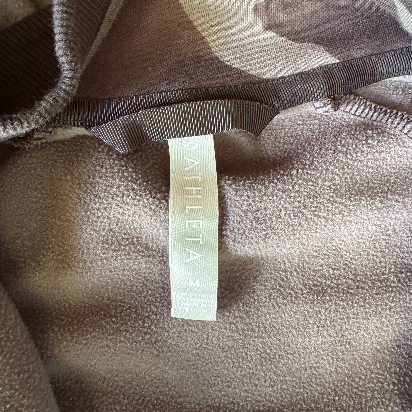 Athleta Triumph Printed Hoodie Black Camo