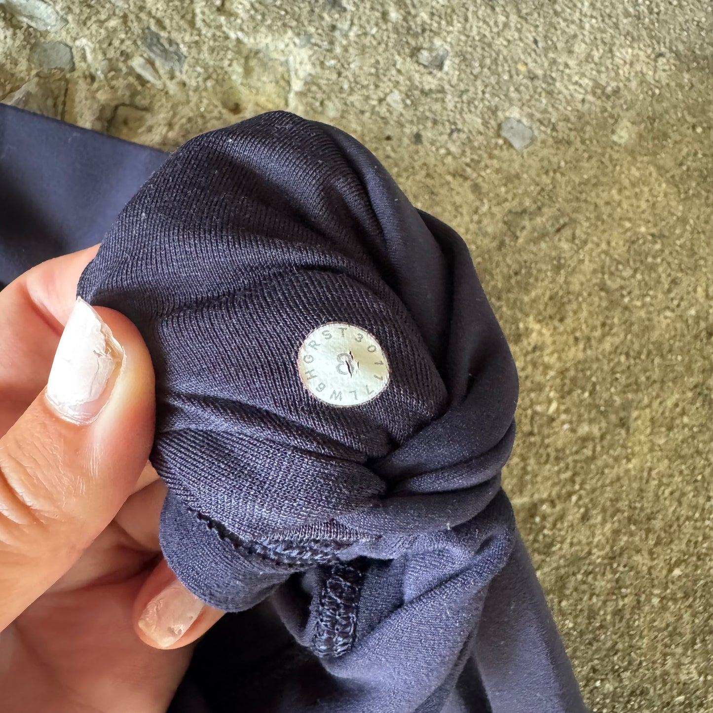 Navy Cropped Lululemon Align Leggings