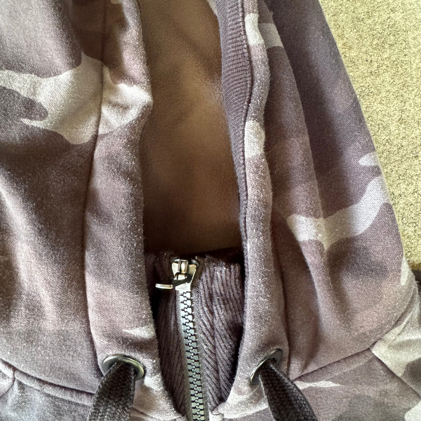 Athleta Triumph Printed Hoodie Black Camo