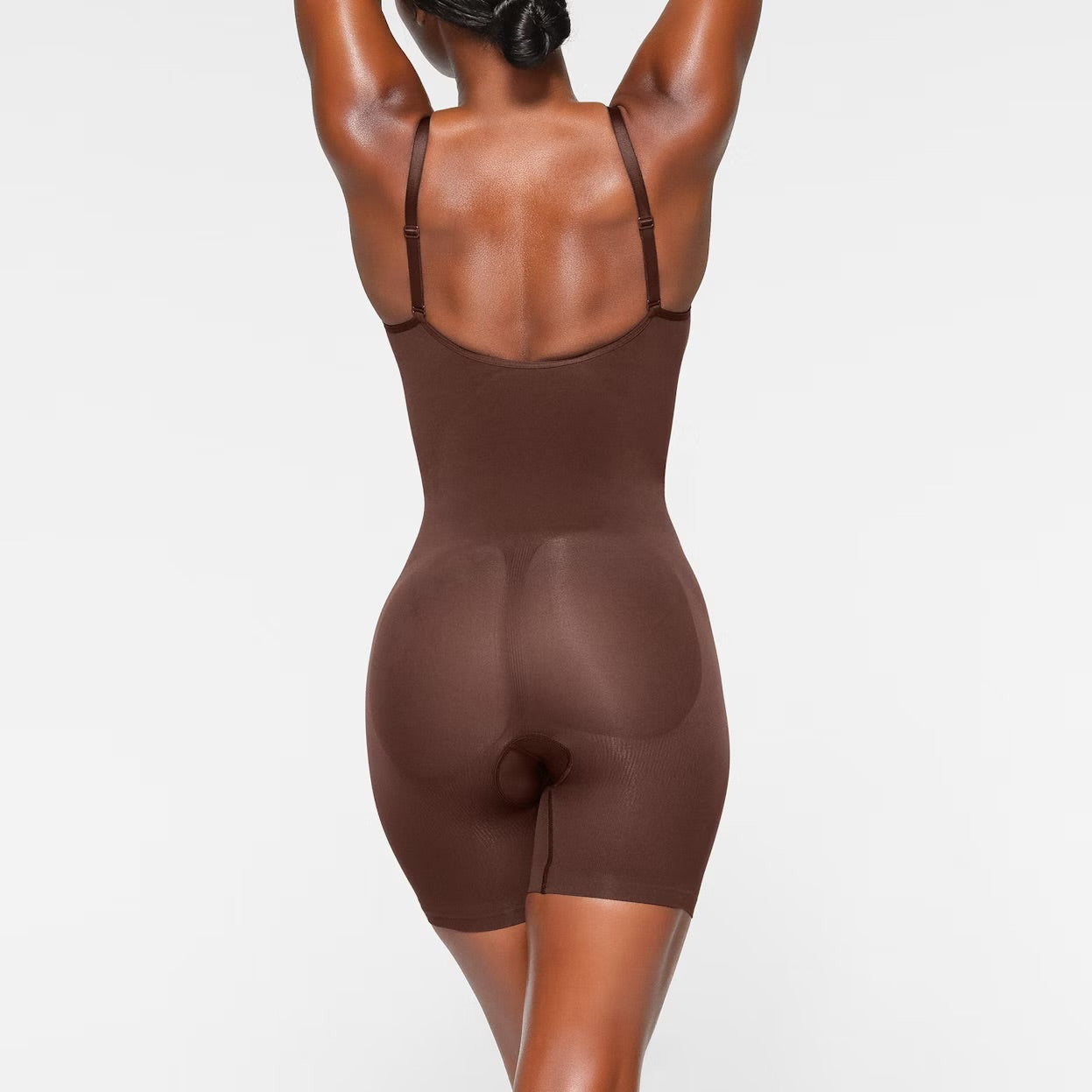 Skims Seamless Sculpt Mid Thigh Bodysuit Cocoa